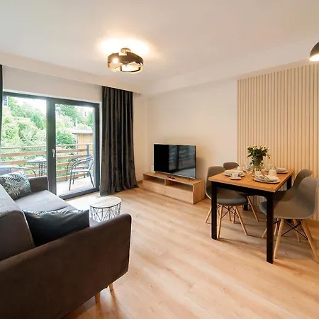 Invest Centrum Park 11 *