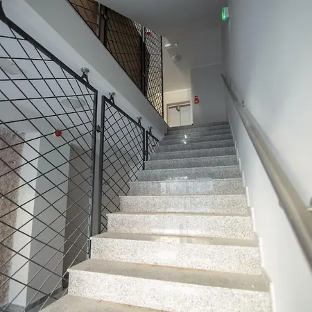 Invest Centrum Park 11 شكلارسكا بوريبا